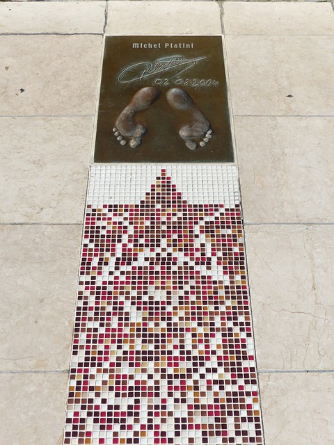 追求令人震 追求令人震